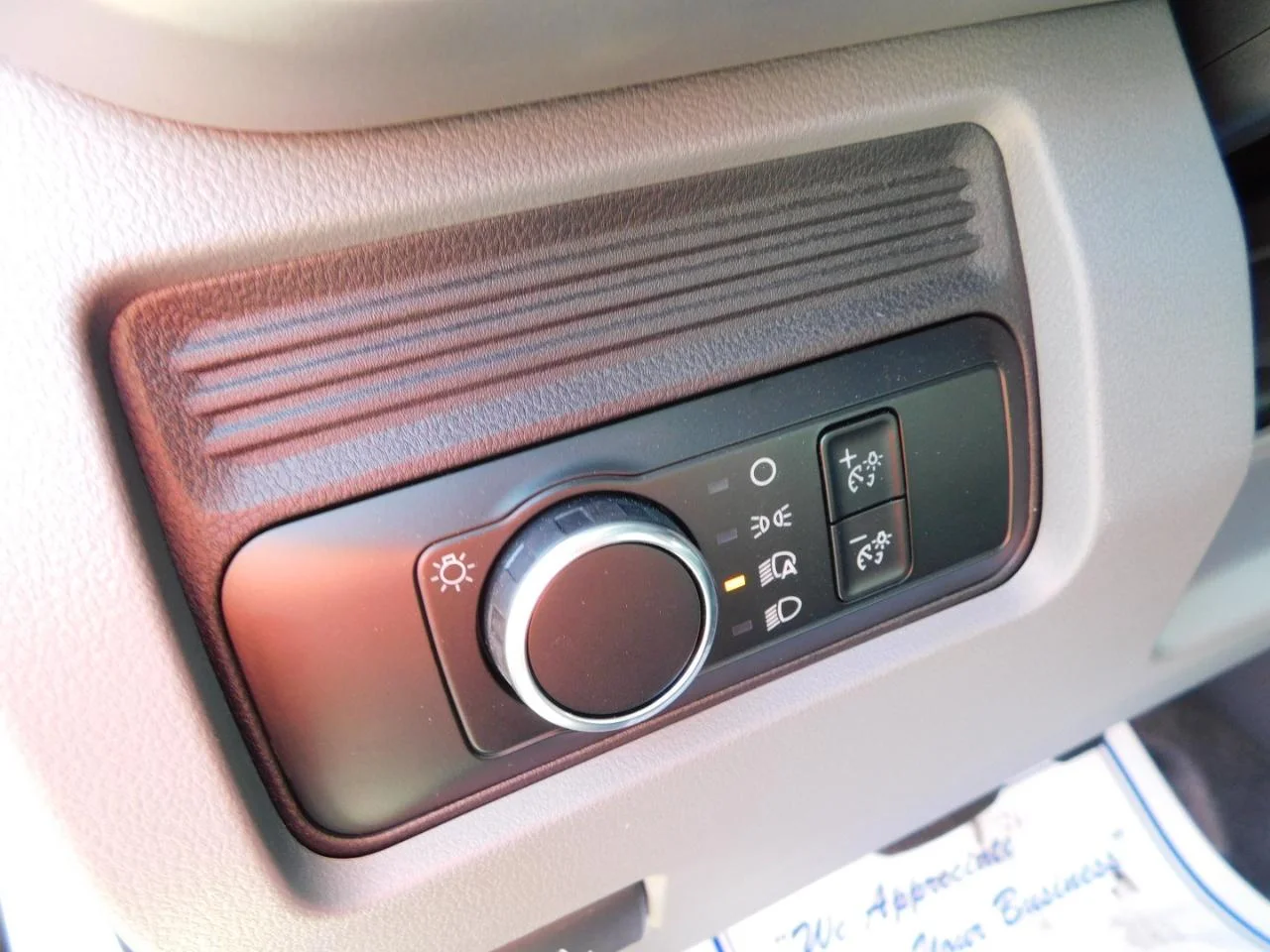 New 2025 Oxford White Ford F-450® XL image 21