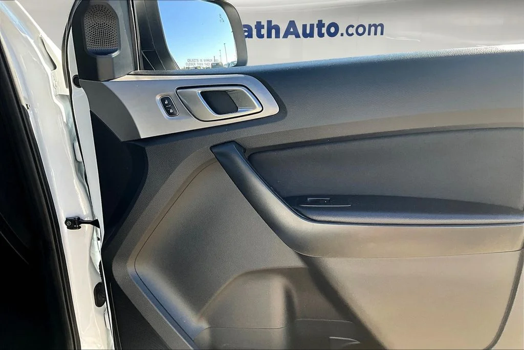 Used 2021 White Ford XLT image 29