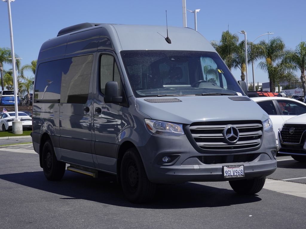 Used 2023  Mercedes-Benz Passenger 144 WB image 1