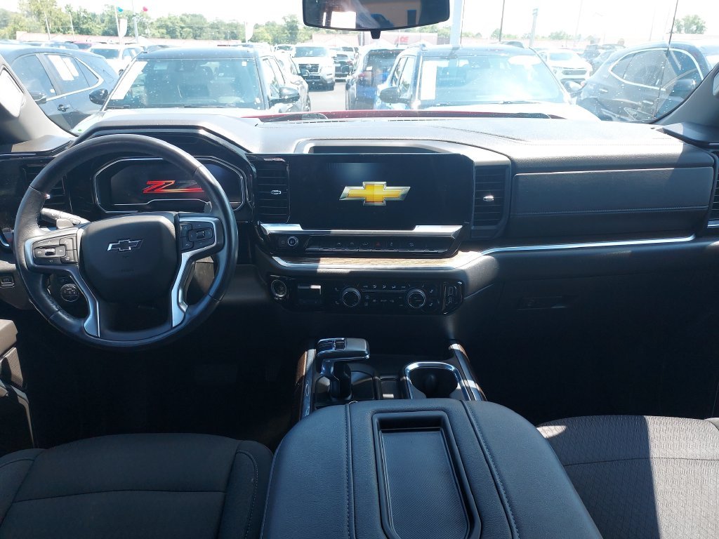 Used 2022 Red Chevrolet RST image 15