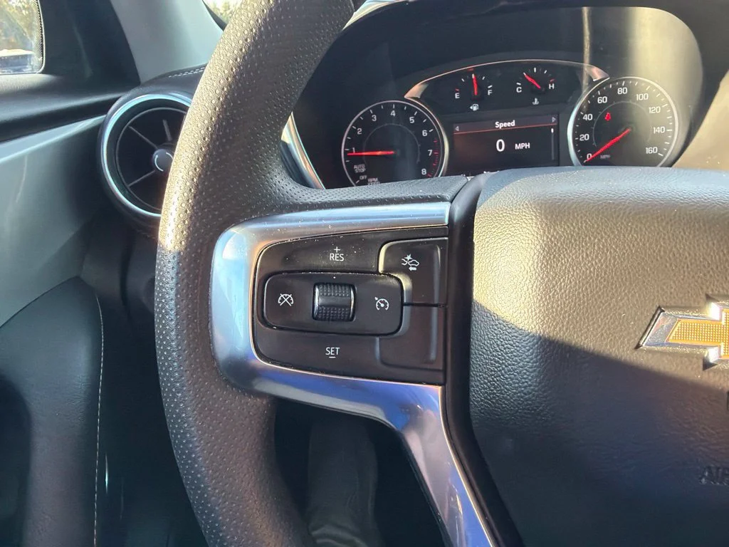Used 2025 Sterling Gray Metallic Chevrolet 2LT image 9