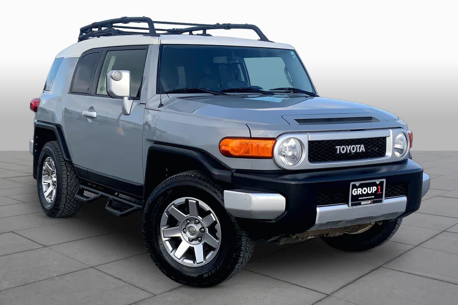 Used 2014 Cement Toyota  image 3