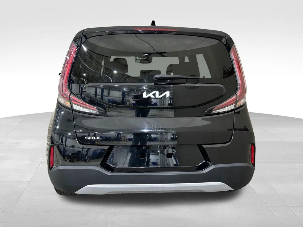 Used 2023 Black Kia LX image 4