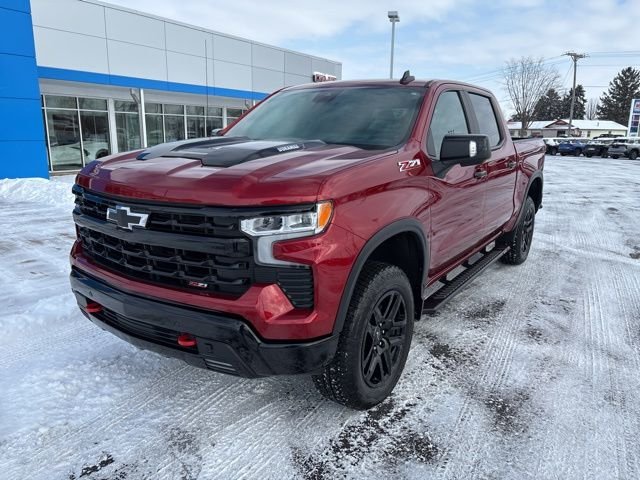 Used 2025 Red Chevrolet LT Trail Boss image 2