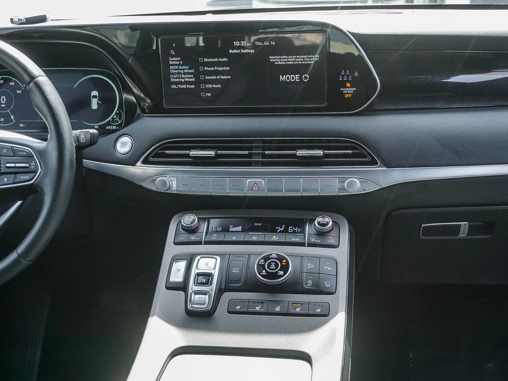 Used 2022 Red Hyundai Calligraphy image 15
