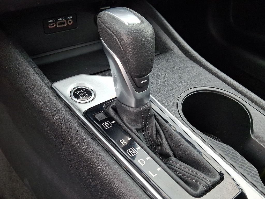 Used 2025 Silver Nissan 2.5 SV image 14