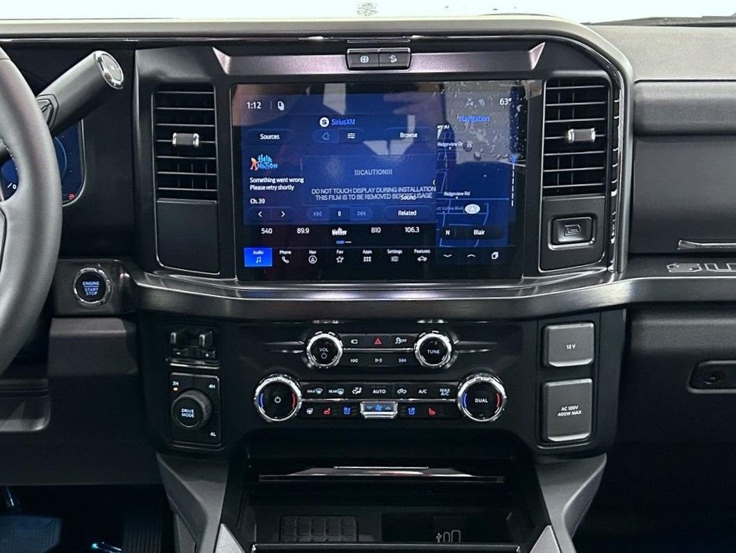 New 2027 Oxford White Ford Lariat image 12
