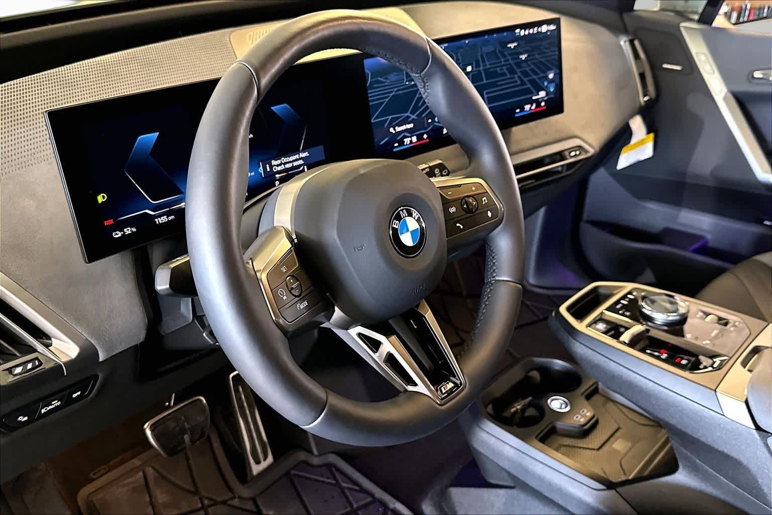 Used 2026 Mineral White Metallic BMW xDrive45 image 15