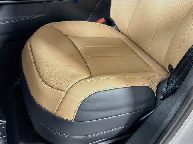 New 2027 Gray Land Rover Dynamic SE image 22