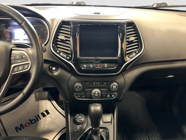 Used 2021 Red Jeep Limited image 12