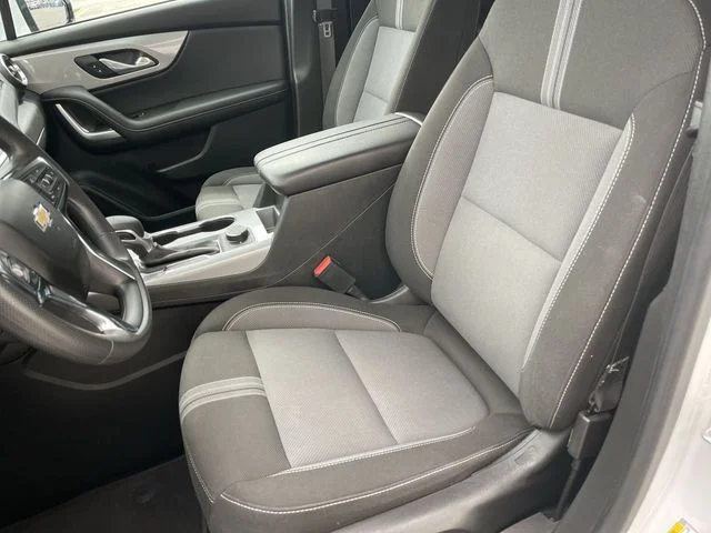 Used 2024 White Chevrolet LT image 11