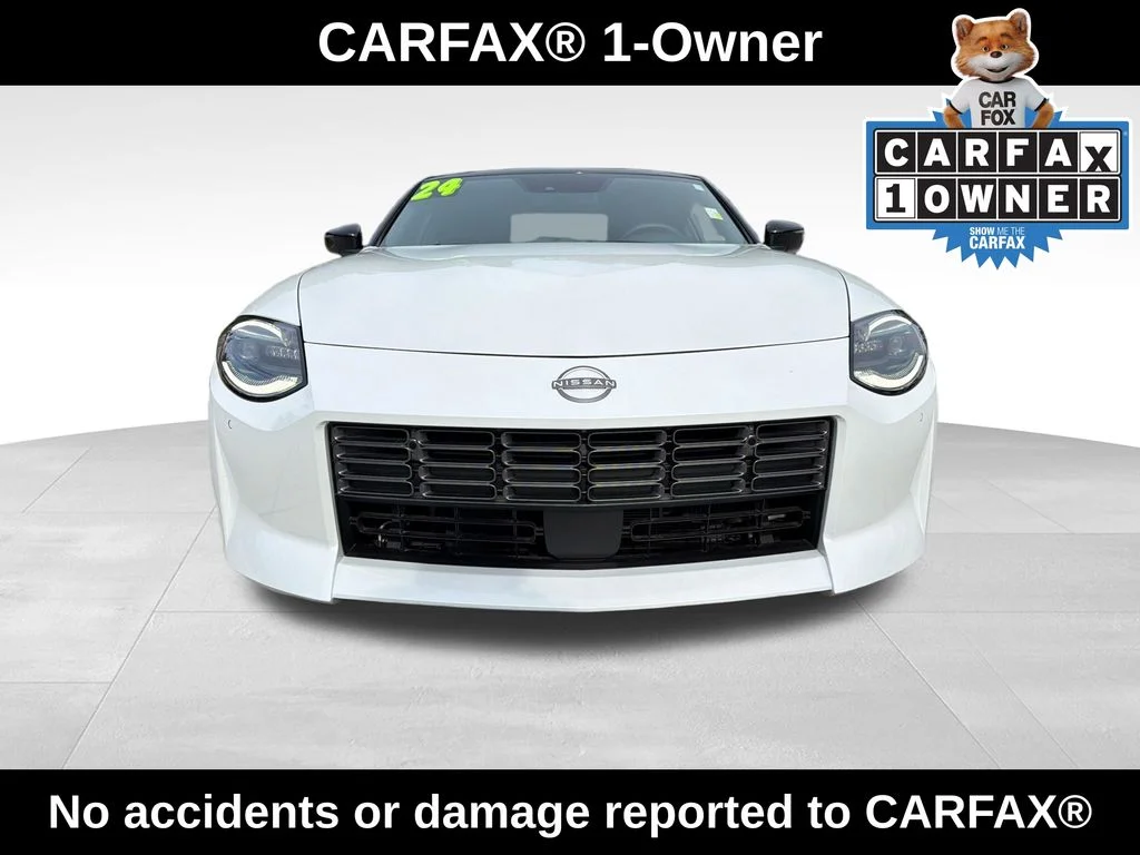 Used 2024 White Nissan Sport image 2