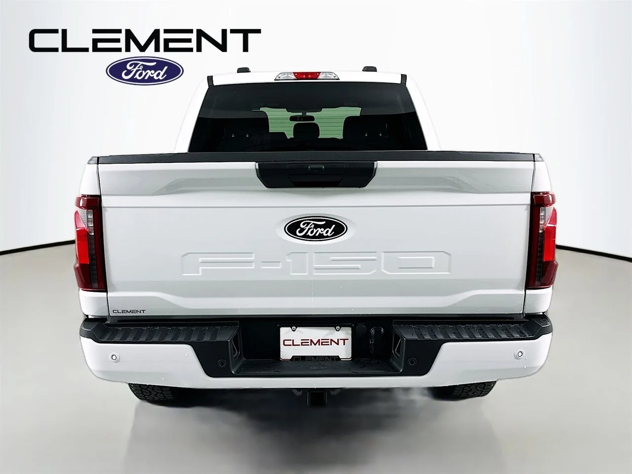 New 2026 Oxford White Ford XLT image 7