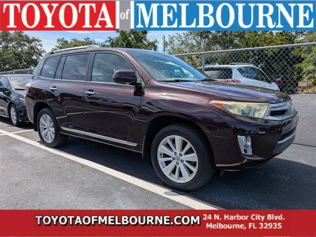 Used 2012 Red Toyota Limited image 1