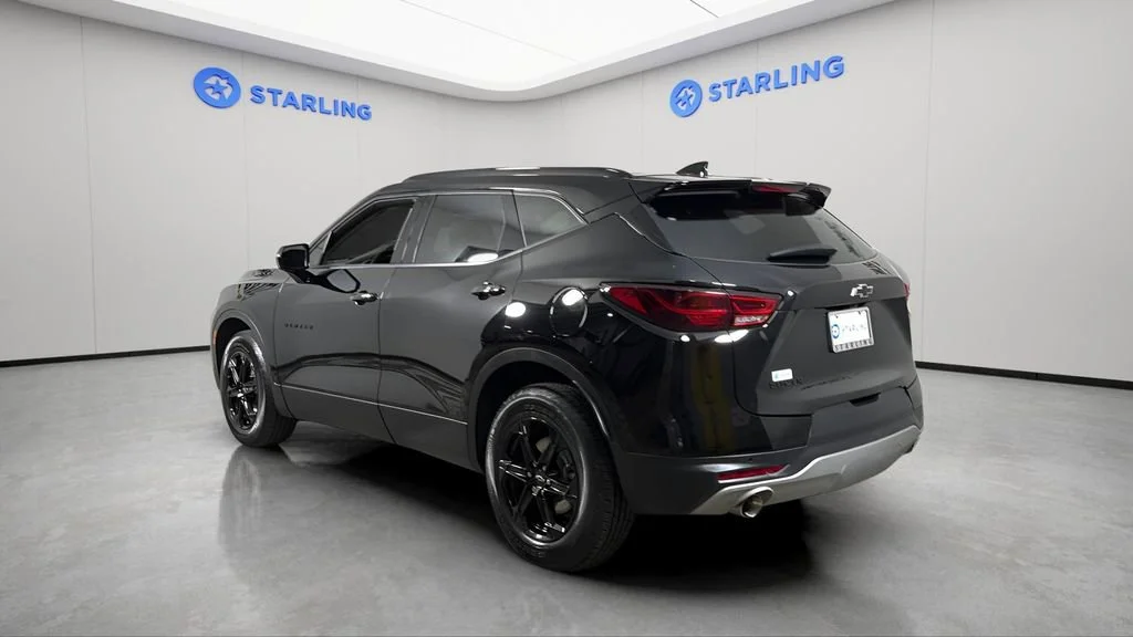 Used 2023 Black Chevrolet 3LT image 6