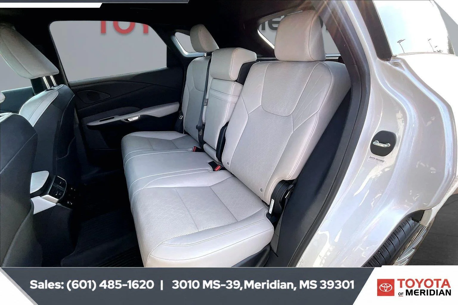 Used 2023 Eminent White Pearl Lexus RX 350h Premium Plus image 19