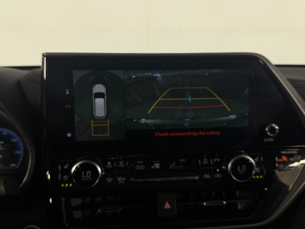 2024 Toyota Highlander Platinum - Photo 14