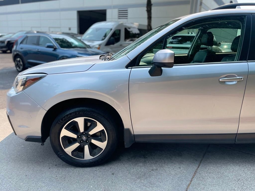 Used 2018 Ice Silver Metallic Subaru 2.5i Limited image 7
