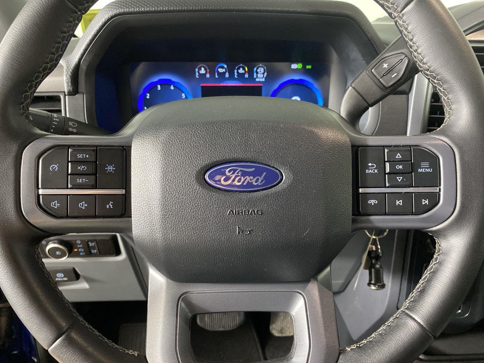 Used 2025 Atlas Blue Ford XLT image 14