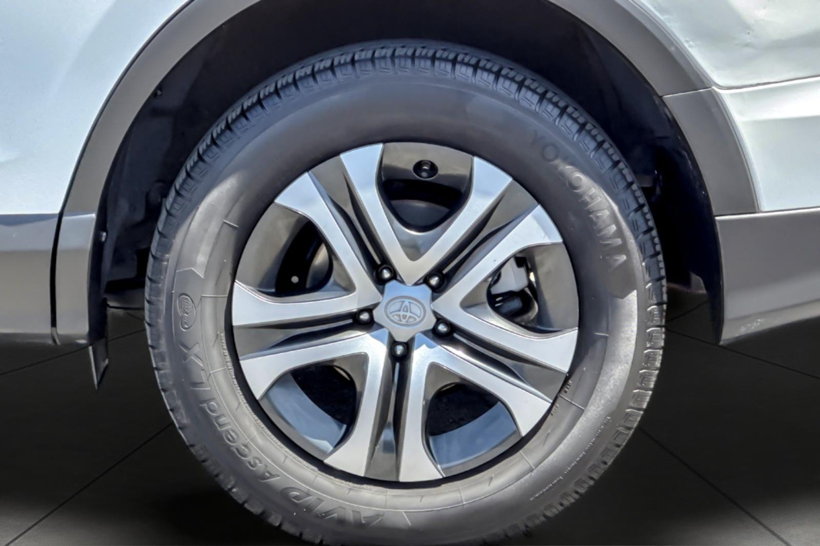 Used 2017 Super White Toyota LE image 24