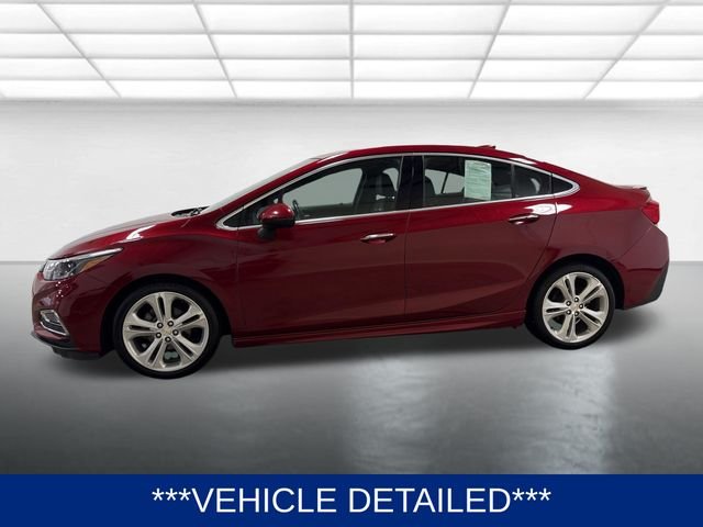Used 2018 Chevrolet Cruze Premier with VIN 1G1BF5SM9J7112009 for sale in Moline, IL