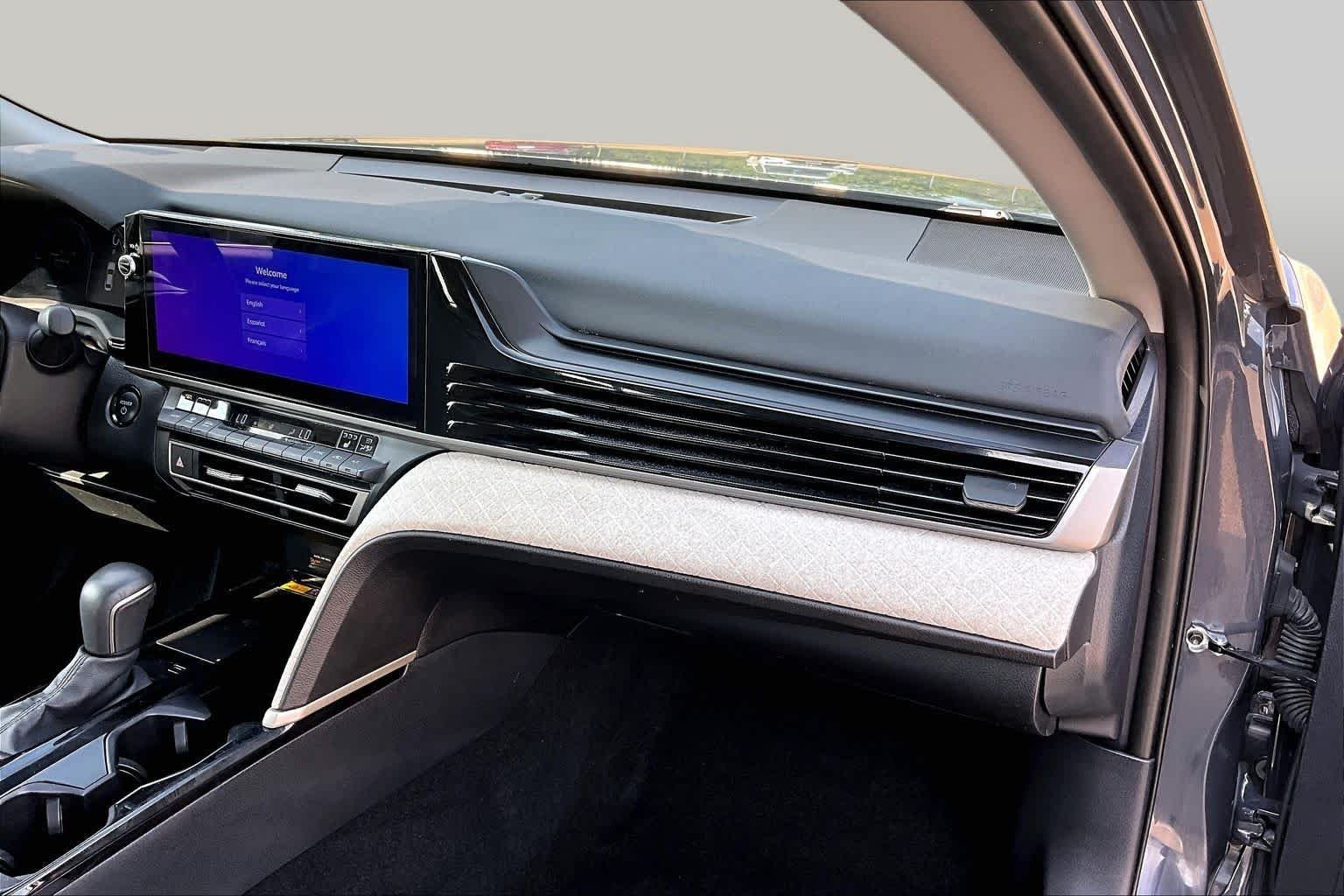 Used 2025 Underground Toyota XLE image 18