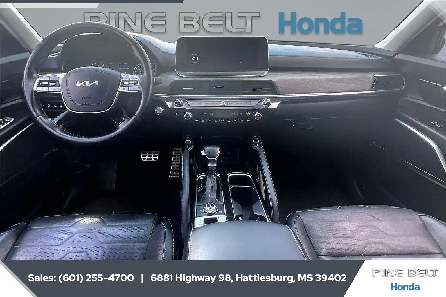 Used 2022 Glacial White Pearl Kia SX image 13