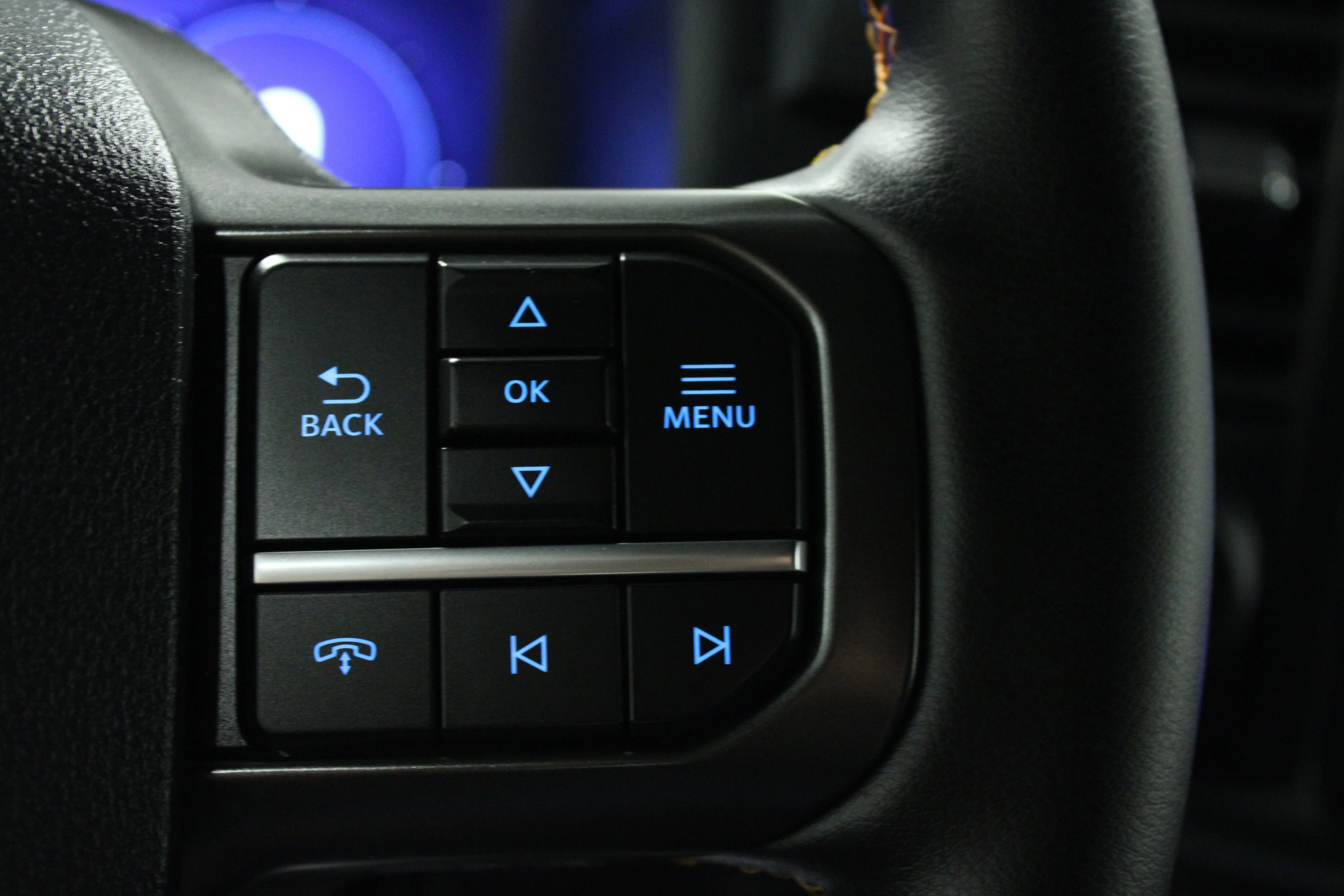 Used 2025 Oxford White Ford Tremor image 21