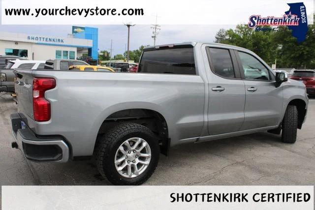 Used 2023 Gray Chevrolet LT image 4