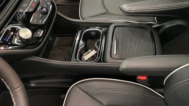 2026 Chrysler Pacifica Limited - Photo 19
