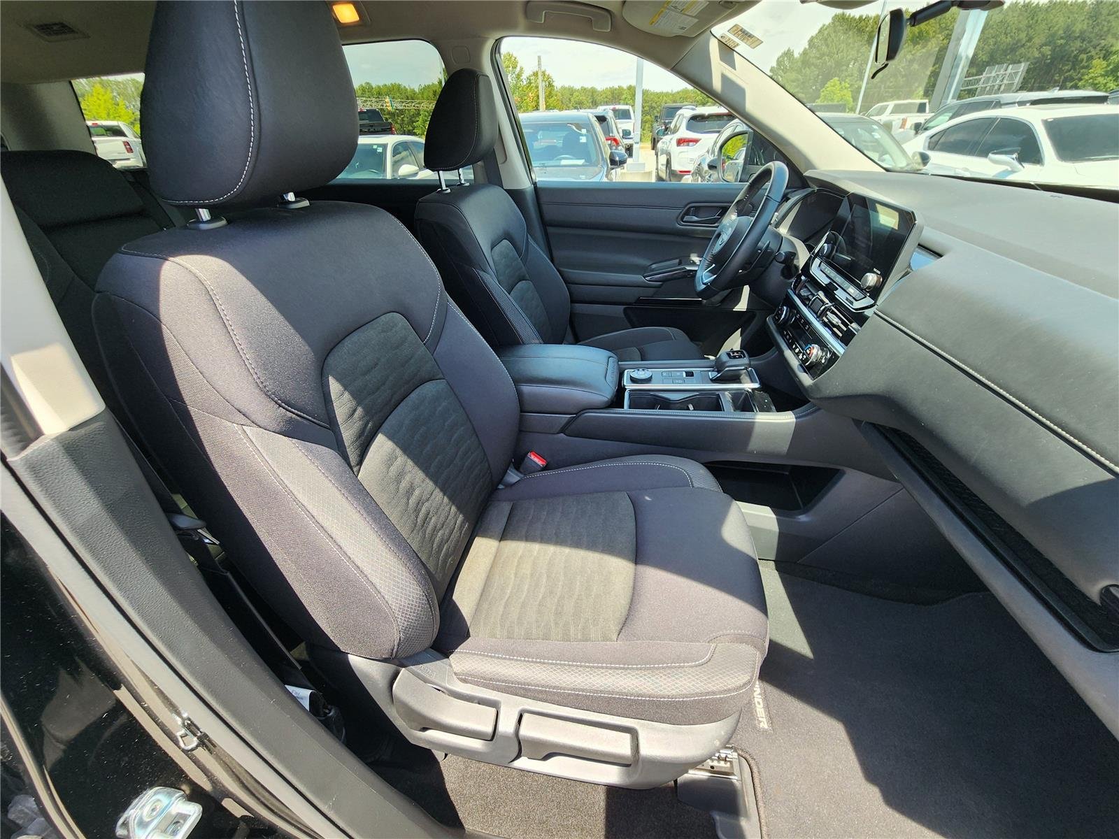 Used 2025 Super Black Nissan SV image 7