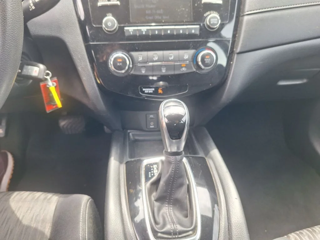 Certified Used 2017 White Nissan S image 17