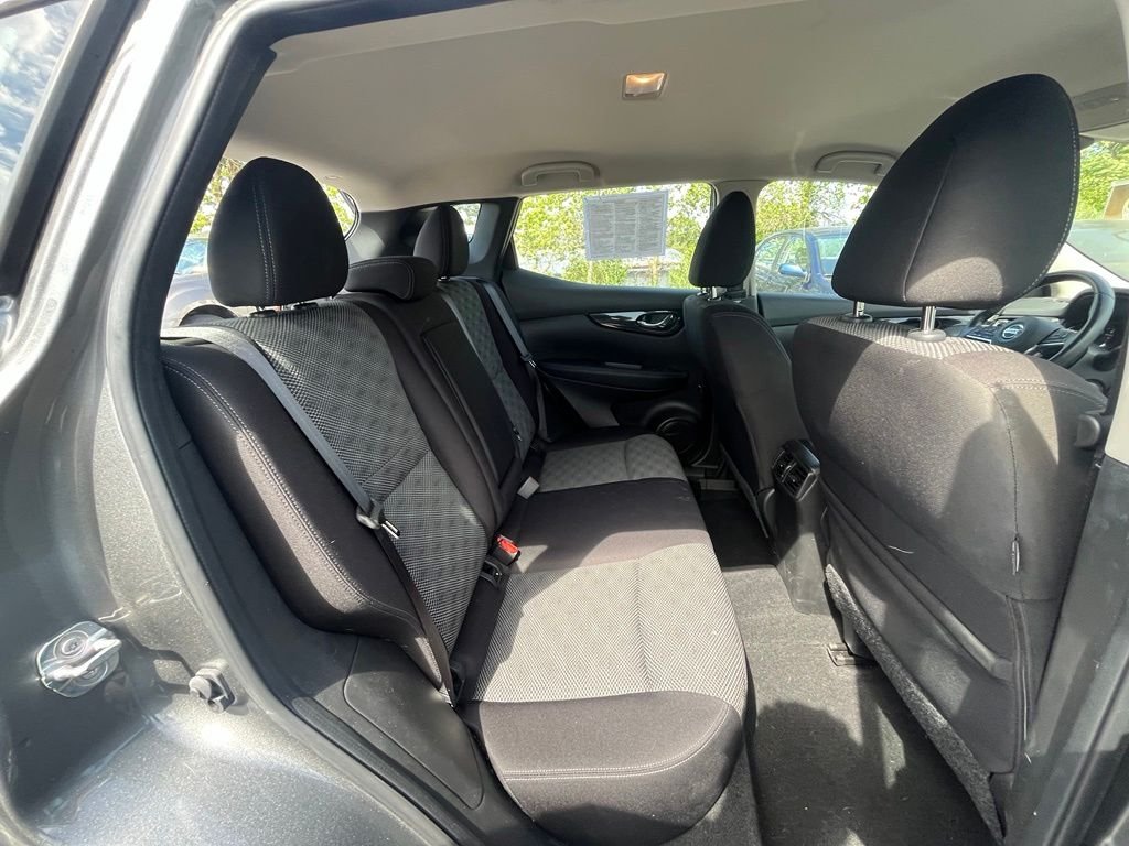 Used 2019 Gray Nissan SV image 26