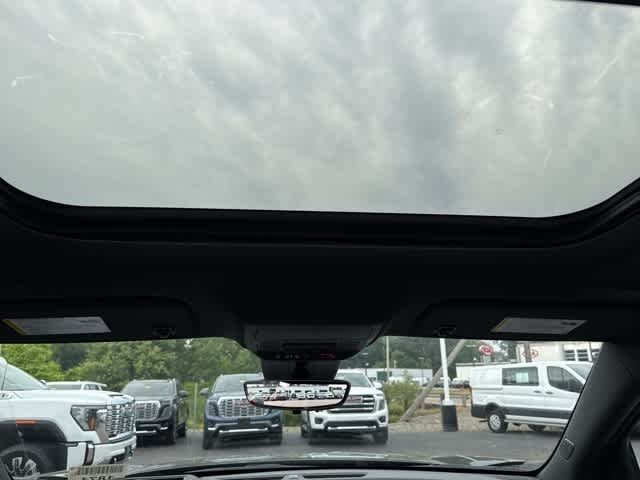 2026 GMC Acadia Elevation - Photo 17