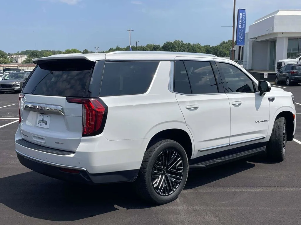 Certified Used 2022 White GMC SLT image 3