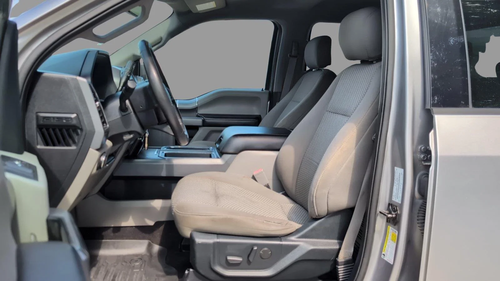 Used 2020 Iconic Silver Ford XLT image 13
