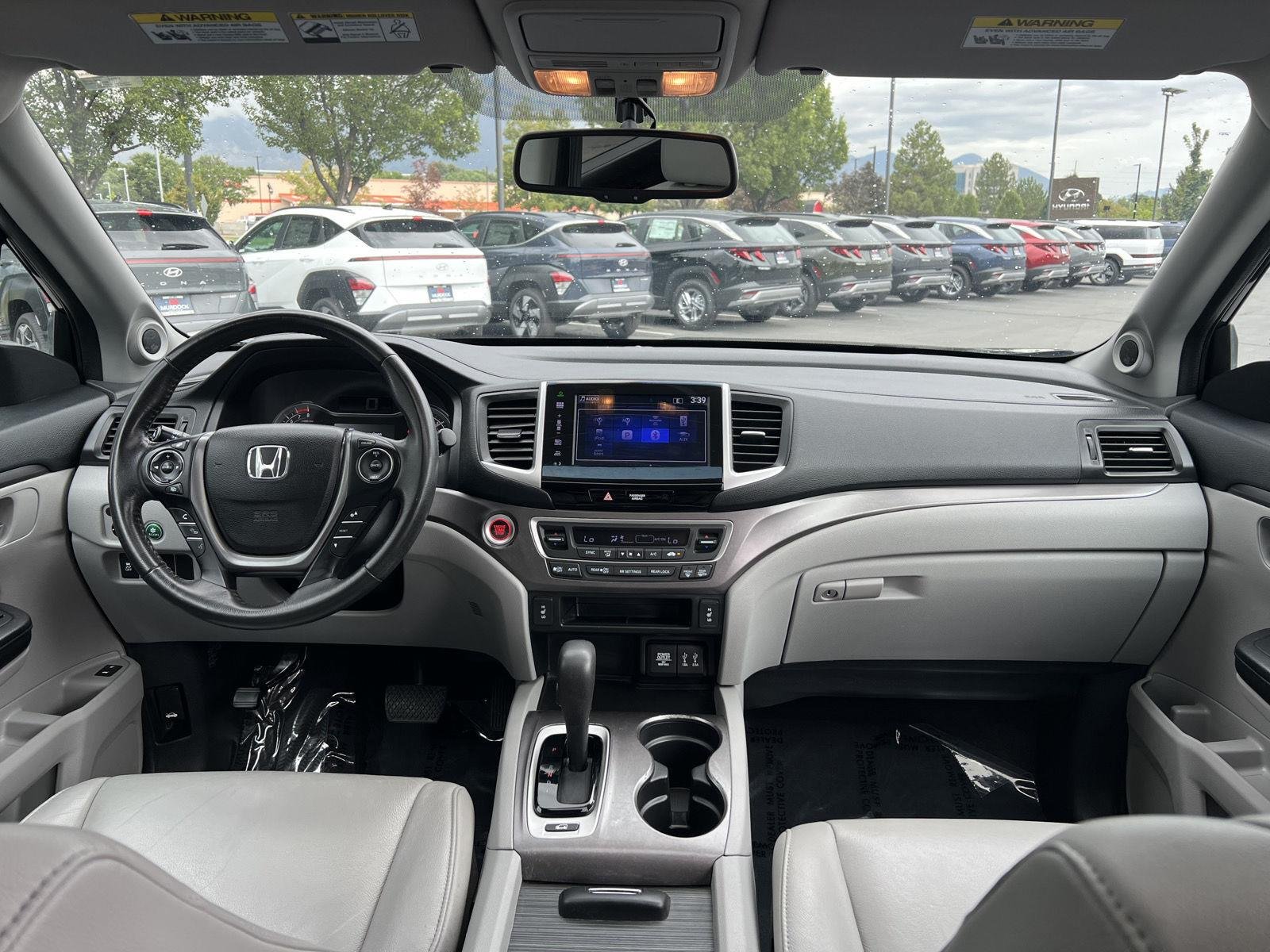 Used 2016 Blue Honda EX-L image 25