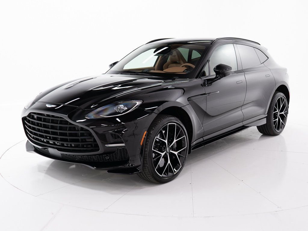 2026 Aston Martin DBX 707