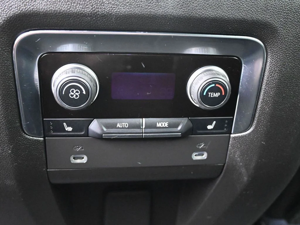 Used 2022 Beige Chevrolet High Country image 23