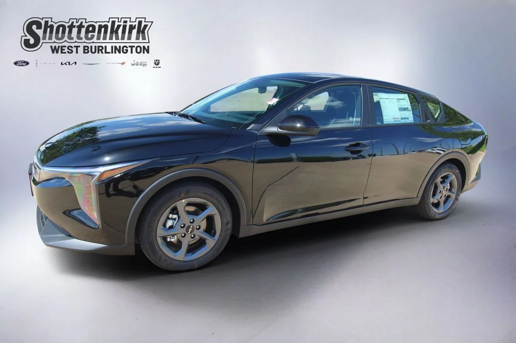 2026 Kia K4 LXS AT's photo