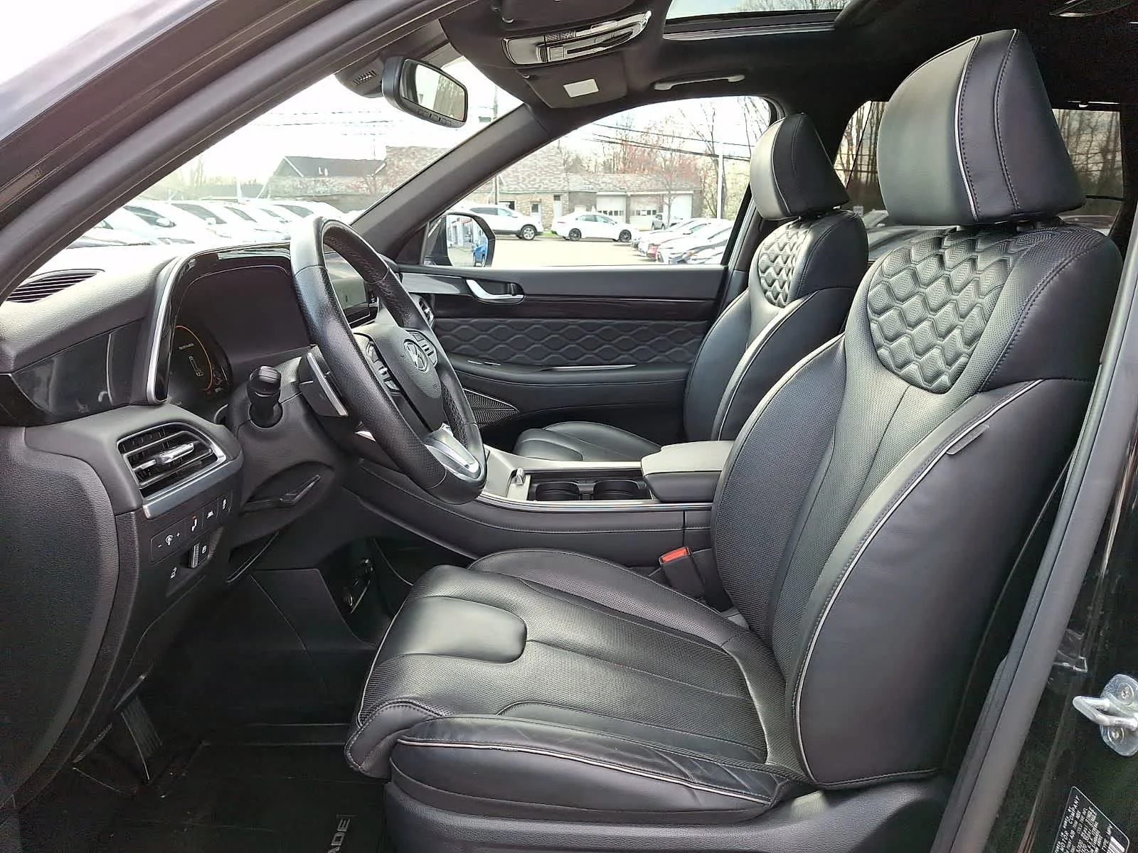 Used 2022 Abyss Black Pearl Hyundai Calligraphy image 14