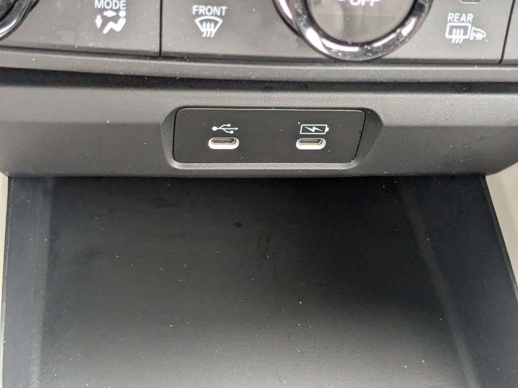 Used 2023  Honda EX image 22