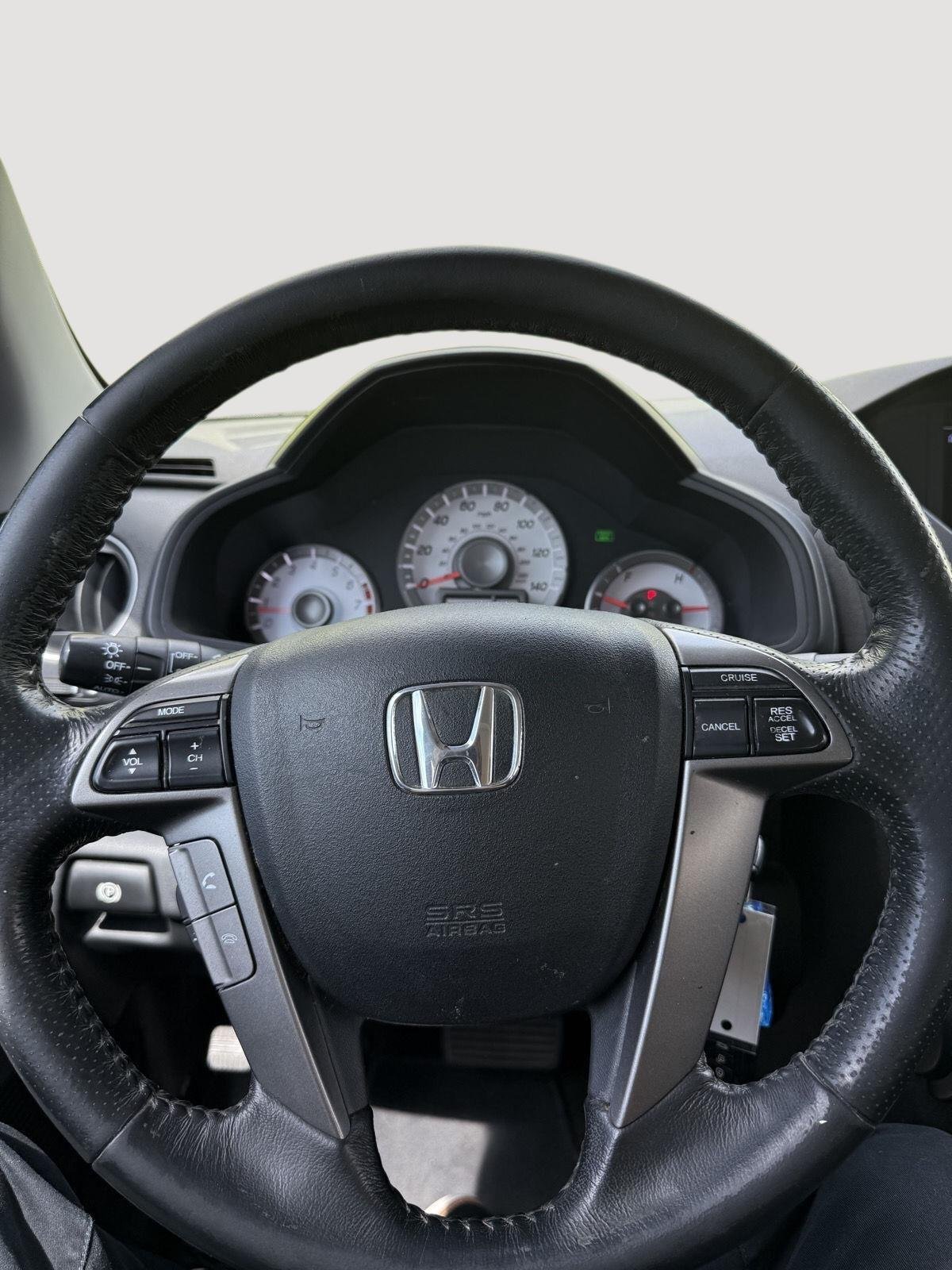 Used 2014  Honda EX-L image 11