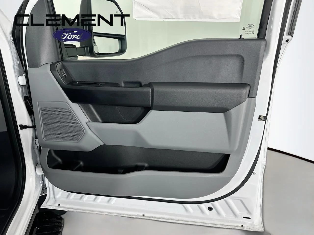 New 2026 Oxford White Ford F-550® XL image 25
