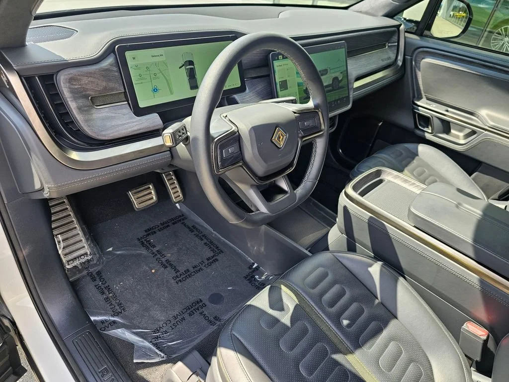 Used 2022  RIVIAN Adventure Package image 21