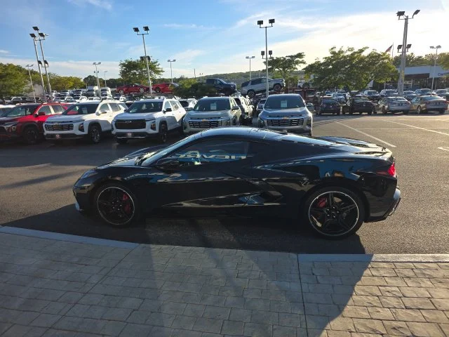 Used 2020 Black Chevrolet Stingray image 5