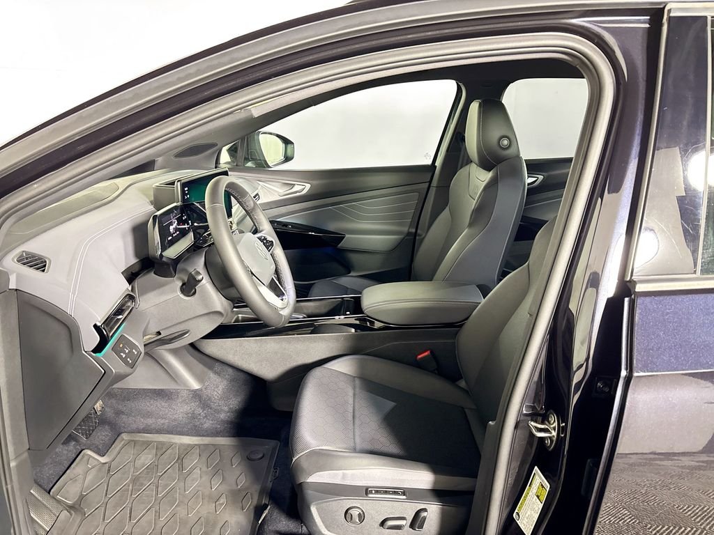Certified Used 2023 Deep Black Volkswagen Pro S image 12