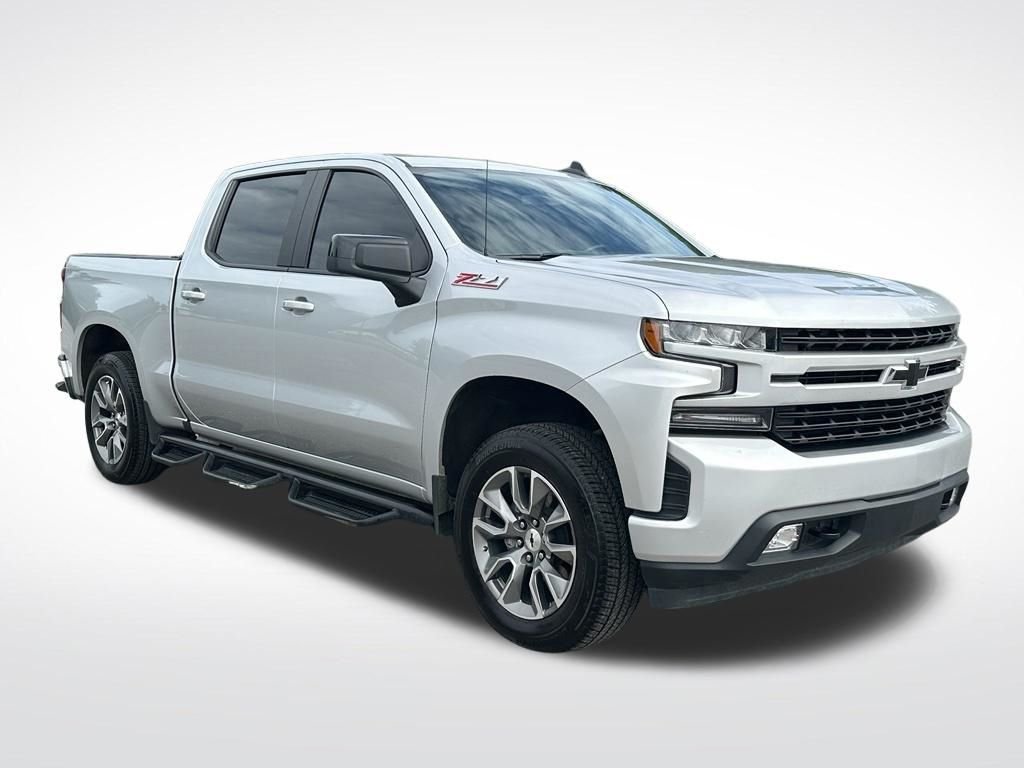 Used 2020 Silver Chevrolet RST image 9