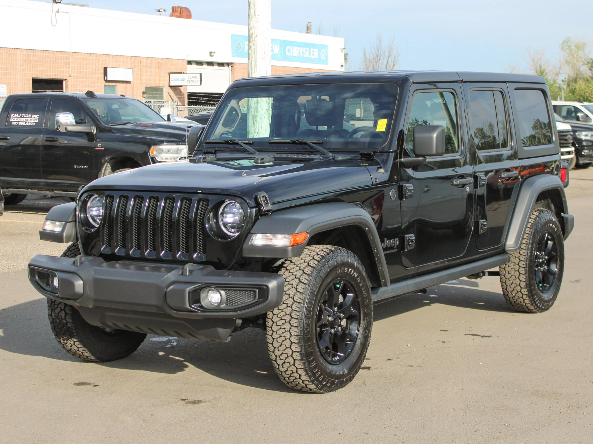 Certified Used 2023 Black Jeep Willys * No Accidents | Manual | V6 | Heated Seats | Apple CarPlay | Backup Camera | Alpine image 12