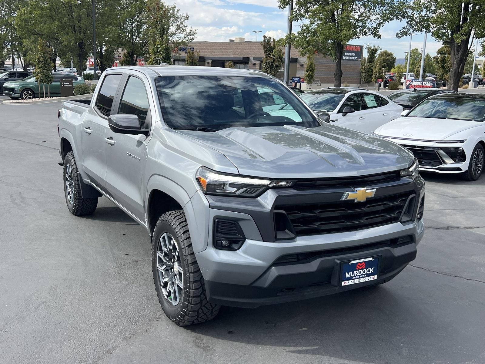 2024 Chevrolet Colorado LT - Photo 11